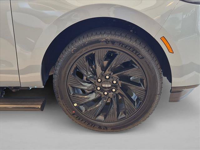 New 2027 Lincoln Navigator Reserve w/ Jet Appearance Package AWD/4WD image 14