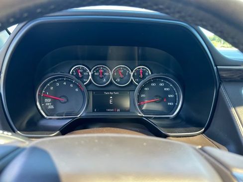 Used 2021 Chevrolet Tahoe LT w/ LT Signature Package AWD/4WD image 12