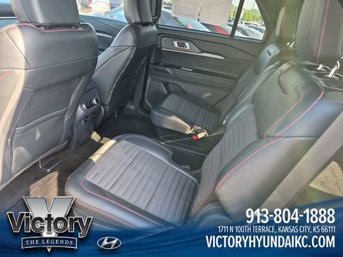 Used 2025 Ford Explorer ST-Line AWD/4WD image 25