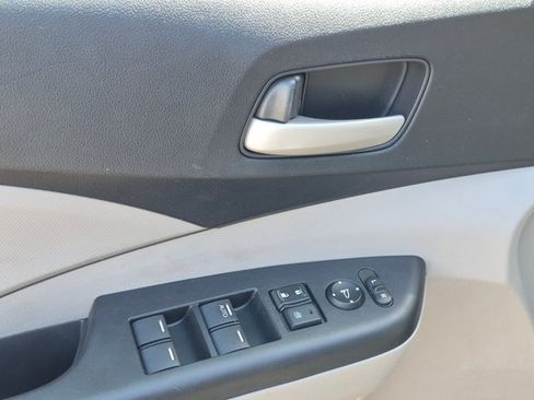 Used 2014 Honda CR-V LX image 2