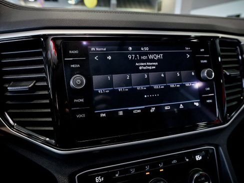 Used 2022 Volkswagen Atlas SE image 39