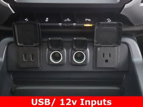 Used 2016 Chevrolet Silverado 1500 LTZ Z71 w/ LTZ Plus Package AWD/4WD image 24