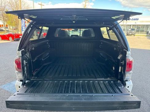 Used 2023 Toyota Tacoma TRD Off-Road w/ Technology Package image 20