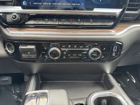 Certified 2024 Chevrolet Silverado 1500 RST w/ Convenience Package II AWD/4WD image 13