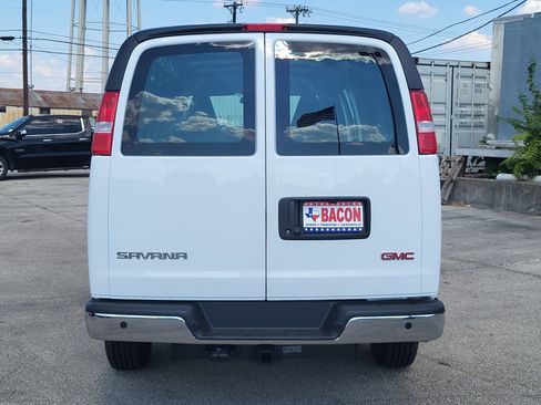 New 2025 GMC Savana 2500 Extended w/ Enhanced Convenience Package image 4