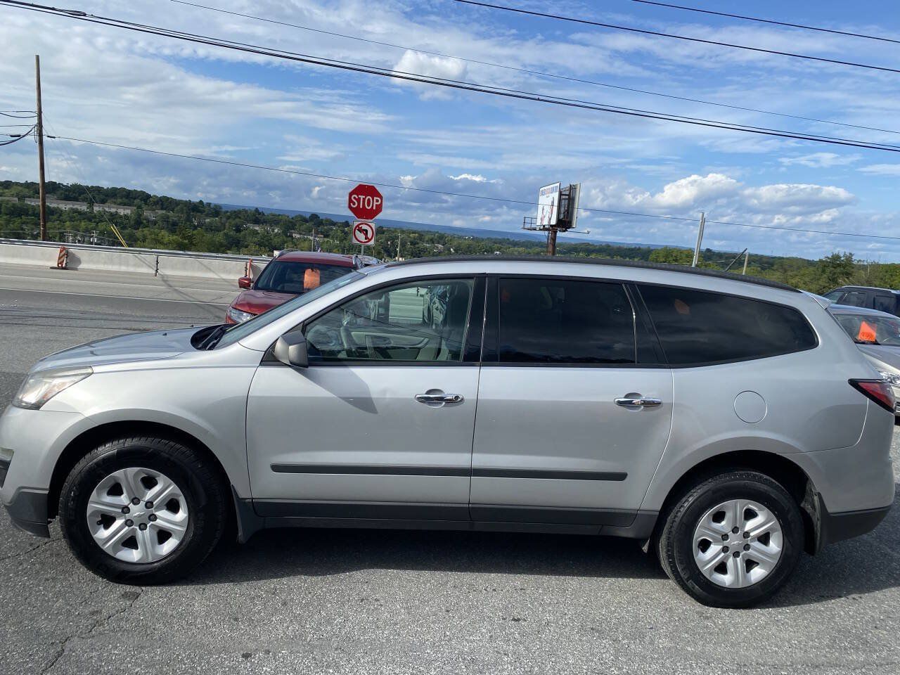 Used 2015 Chevrolet Traverse LS AWD/4WD image 8