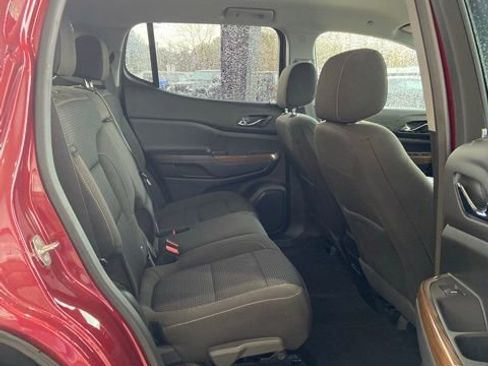 Used 2020 GMC Acadia SLE image 25