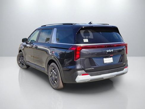 New 2026 Kia Carnival EX FWD image 8