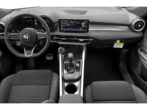 Used 2025 Alfa Romeo Tonale AWD/4WD image 4