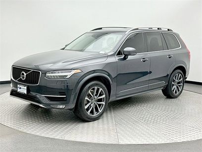Used 2017 Volvo XC90 T6 Momentum w/ Vision Package