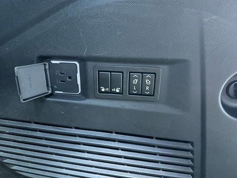 Certified 2023 Chevrolet Tahoe Premier image 28