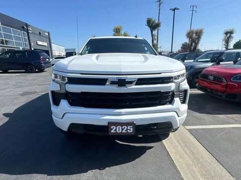 Used 2022 Chevrolet Silverado 1500 RST w/ Z71 Off-Road Package AWD/4WD image 10