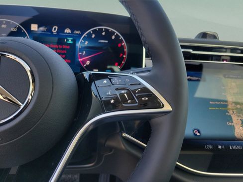 New 2026 Mercedes-Benz E 450 4MATIC Sedan image 30