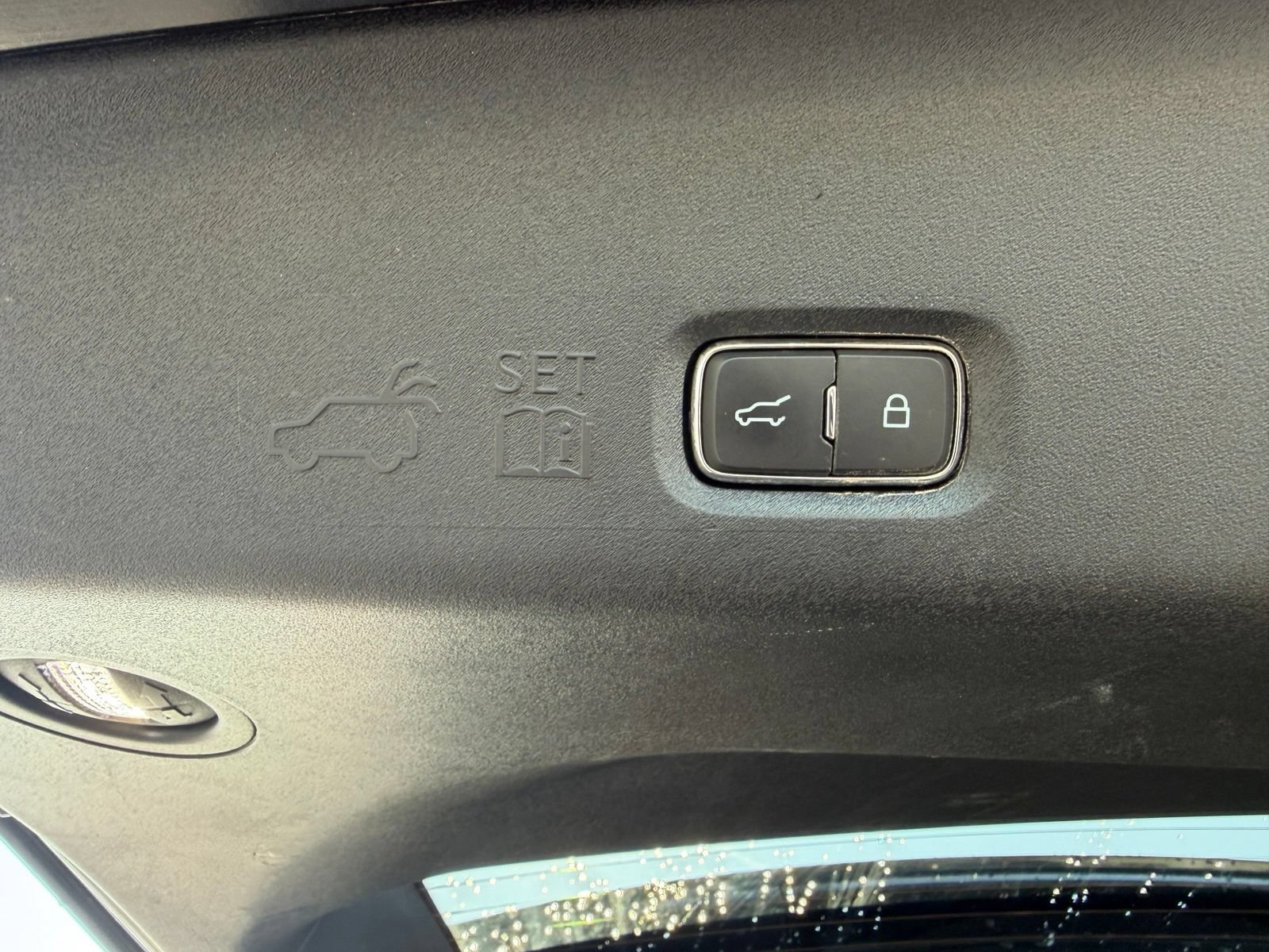 Used 2025 Ford Expedition Active AWD/4WD image 12