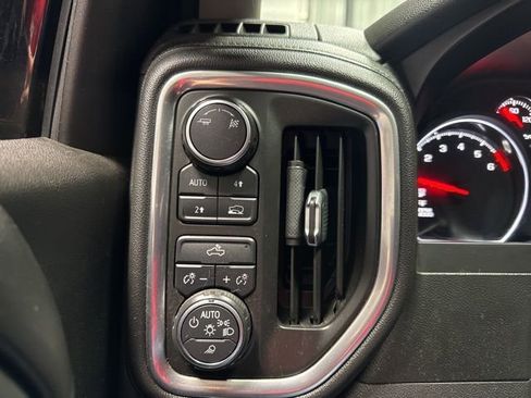 Used 2019 Chevrolet Silverado 1500 LT w/ Convenience Package image 8