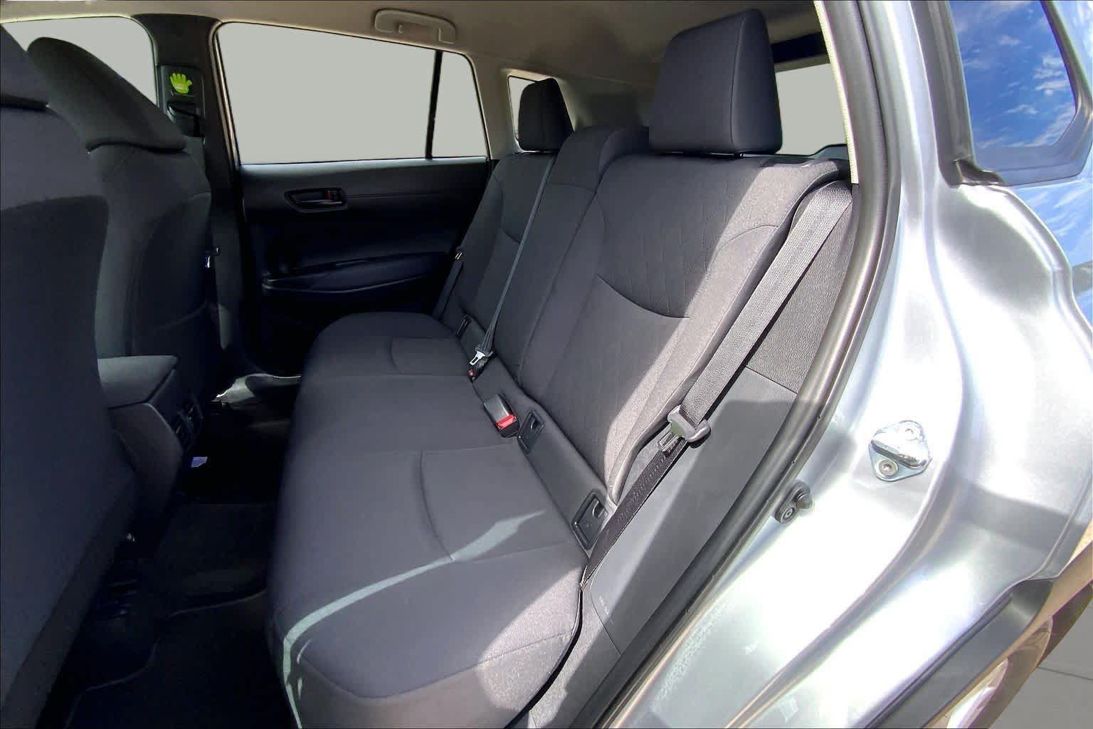 Used 2026 Toyota Corolla Cross LE FWD image 20