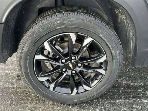 Used 2023 Chevrolet TrailBlazer LT w/ Convenience Package image 9