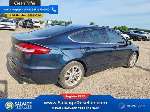 Used 2020 Ford Fusion SE FWD image 4