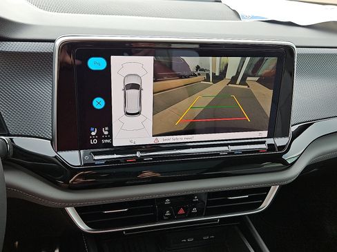 New 2026 Volkswagen Atlas Cross Sport SEL R-Line image 16