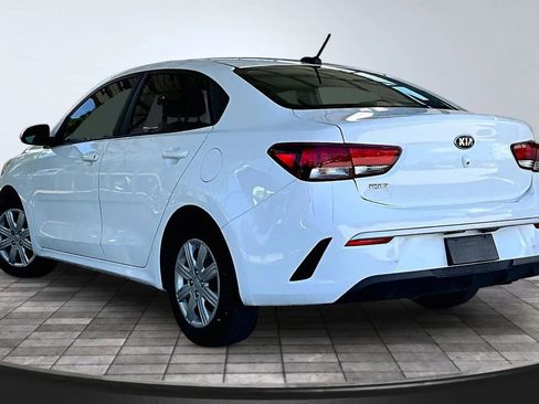 Used 2021 Kia Rio LX FWD image 4