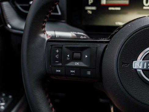 Used 2026 Nissan Kicks SR image 12