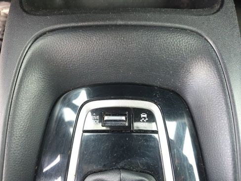 Used 2024 Toyota Corolla SE image 18