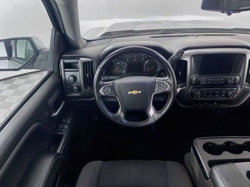 Used 2018 Chevrolet Silverado 1500 LT AWD/4WD image 21