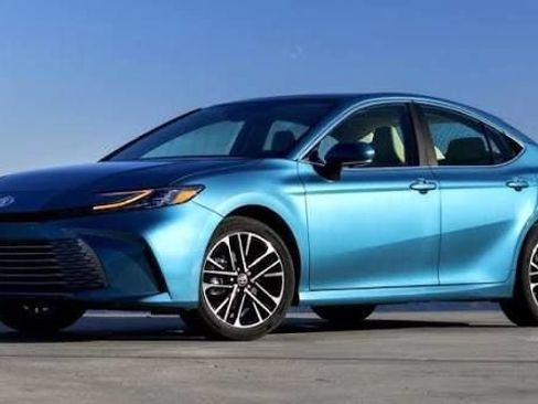 Used 2026 Toyota Camry SE FWD image 10