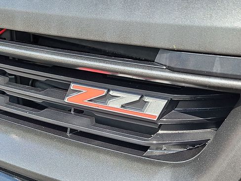 Used 2016 Chevrolet Colorado Z71 AWD/4WD image 35