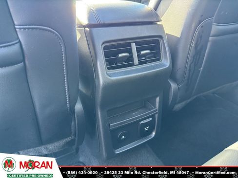 Used 2024 Ford Edge SEL w/ Convenience Package image 29