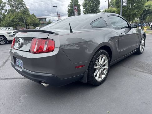Used 2011 Ford Mustang Premium w/ 202A Rapid Spec Order Code RWD image 5