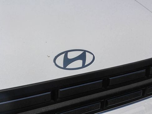 Used 2025 Hyundai Santa Fe Limited FWD image 14