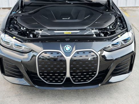 Used 2024 BMW i4 eDrive35 w/ M Sport Package image 8