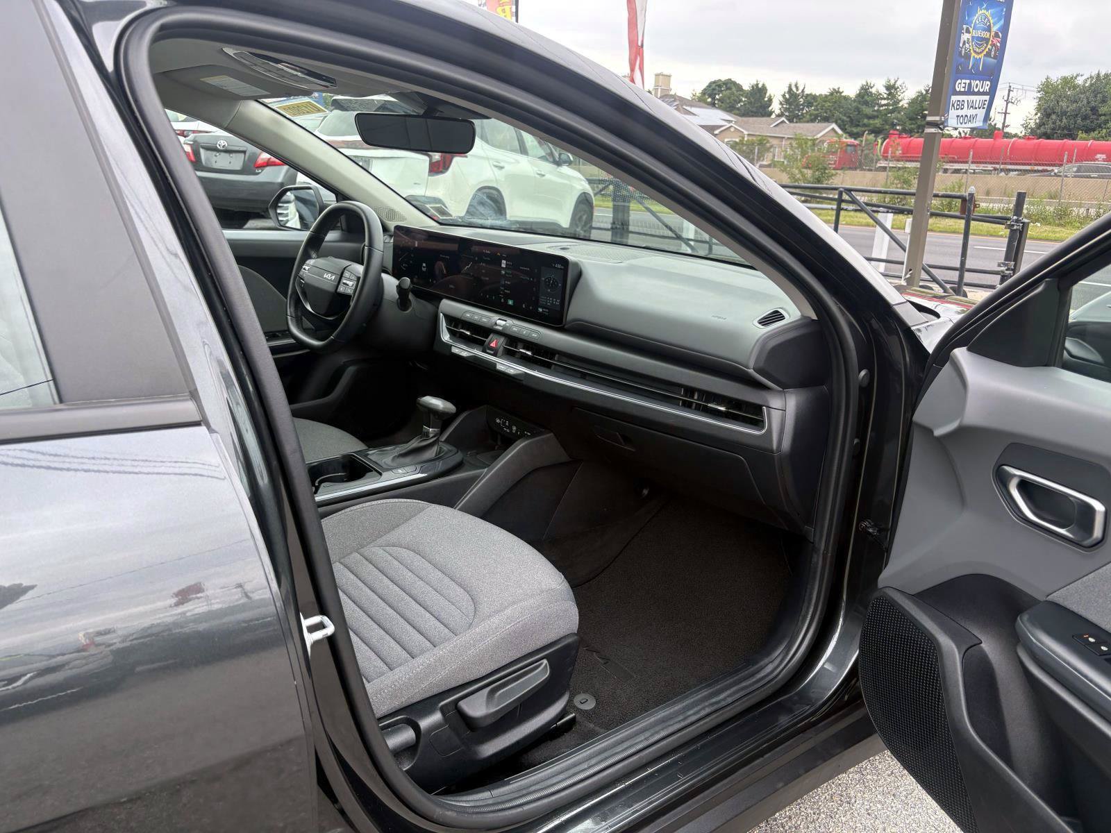 Certified 2025 Kia K4 GT-Line Turbo FWD image 22