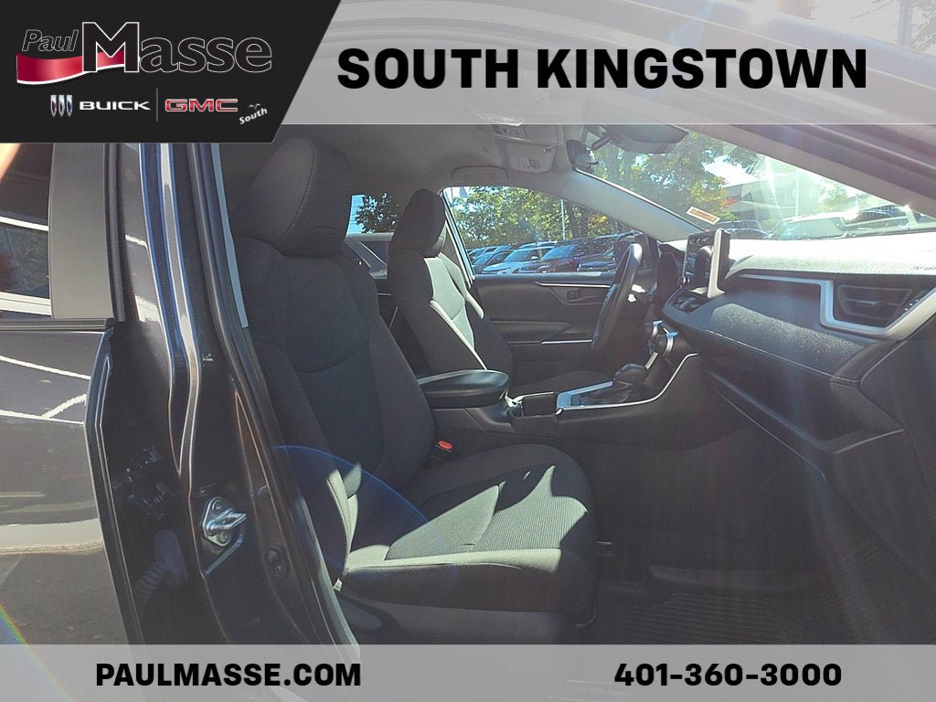 Used 2023 Toyota RAV4 LE AWD/4WD image 31