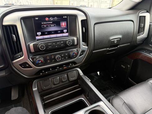 Used 2015 GMC Sierra 1500 SLT w/ SLT Crew Cab Value Package image 30
