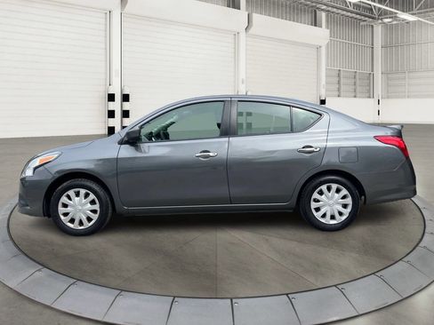 Used 2019 Nissan Versa SV FWD image 6