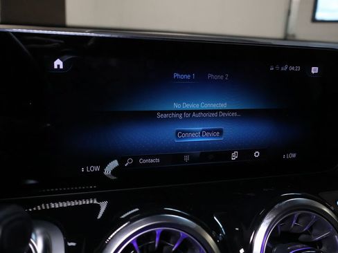 Used 2022 Mercedes-Benz GLB 250 4MATIC w/ Premium Package Lite image 30