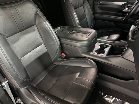 Used 2021 Chevrolet Suburban RST image 46