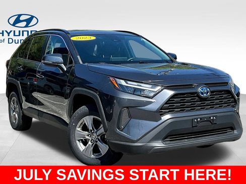 Used 2023 Toyota RAV4 XLE AWD/4WD image 3
