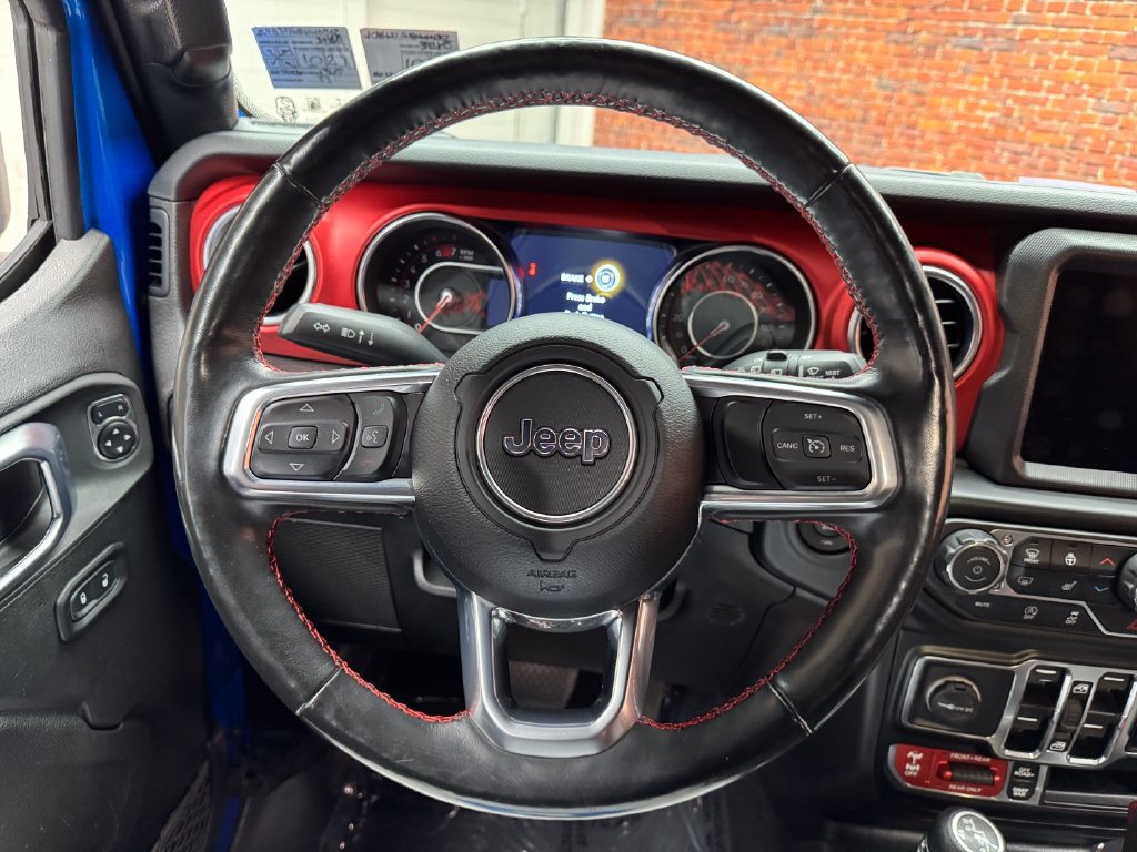 Used 2022 Jeep Wrangler Unlimited Rubicon w/ Dual Top Group AWD/4WD image 14