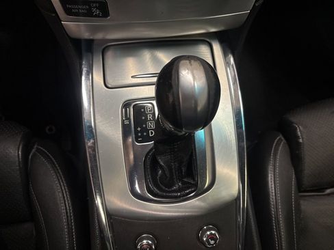 Used 2013 INFINITI G37 Journey w/ Premium Pkg image 19