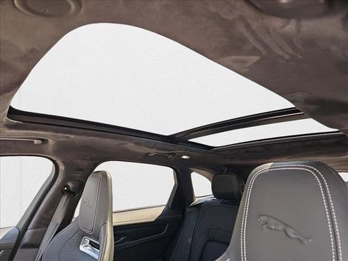 New 2026 Jaguar F-PACE R-Dynamic S image 27