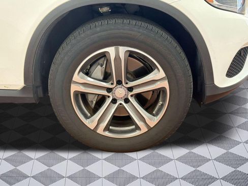 Used 2016 Mercedes-Benz GLC 300 4MATIC image 11