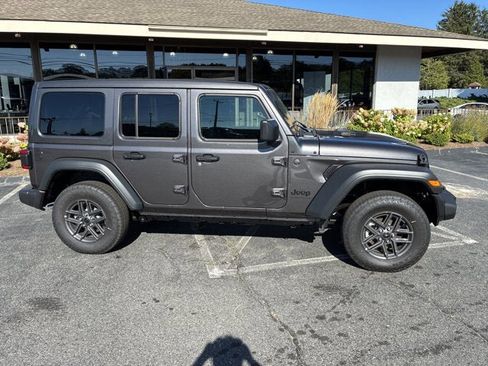 New 2025 Jeep Wrangler Sport S image 11