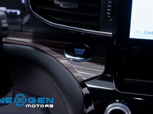 Used 2023 Ford Explorer Limited image 15