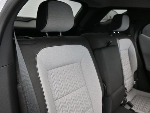 Used 2023 Chevrolet Equinox LS FWD image 33