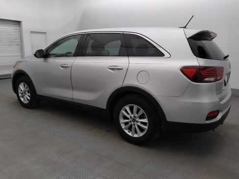 Used 2019 Kia Sorento FWD image 3