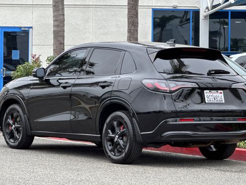 Certified 2024 Honda HR-V EX-L image 3