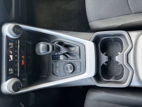 Used 2020 Toyota RAV4 LE w/ Carpet Mat Package AWD/4WD image 35